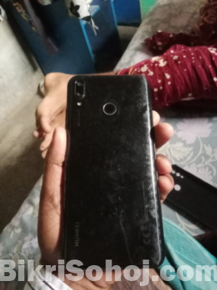 Huawei y9,4/64